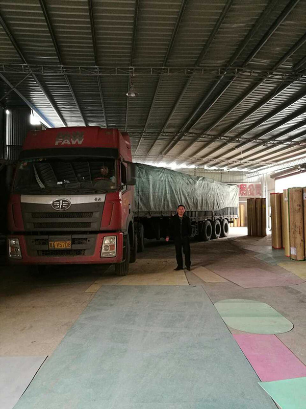 PVC塑膠地板廠家九瑞地板員工魔鬼訓練營記錄