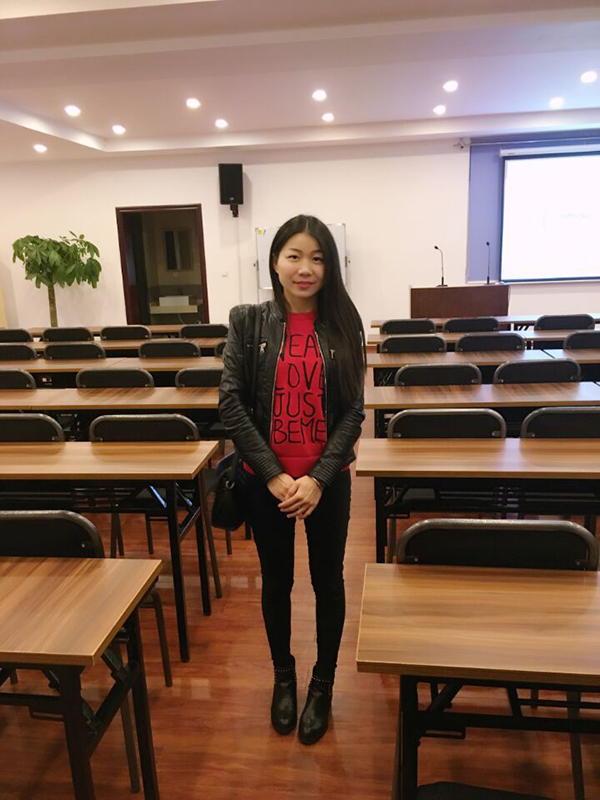 PVC塑膠地板九瑞地板員工魔鬼訓(xùn)練營