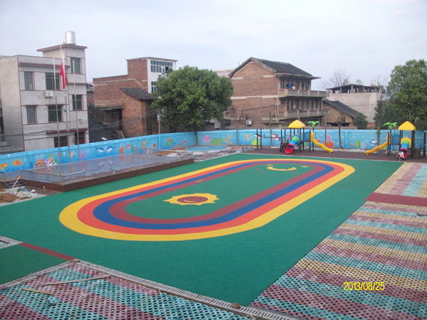 幼兒園室外塑膠地面