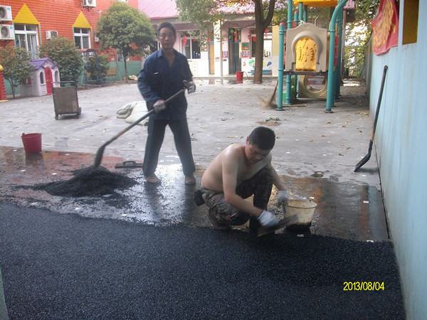 室外塑膠地板施工