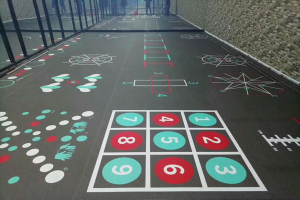 360私教功能地板.jpg 360私教功能地板.jpg