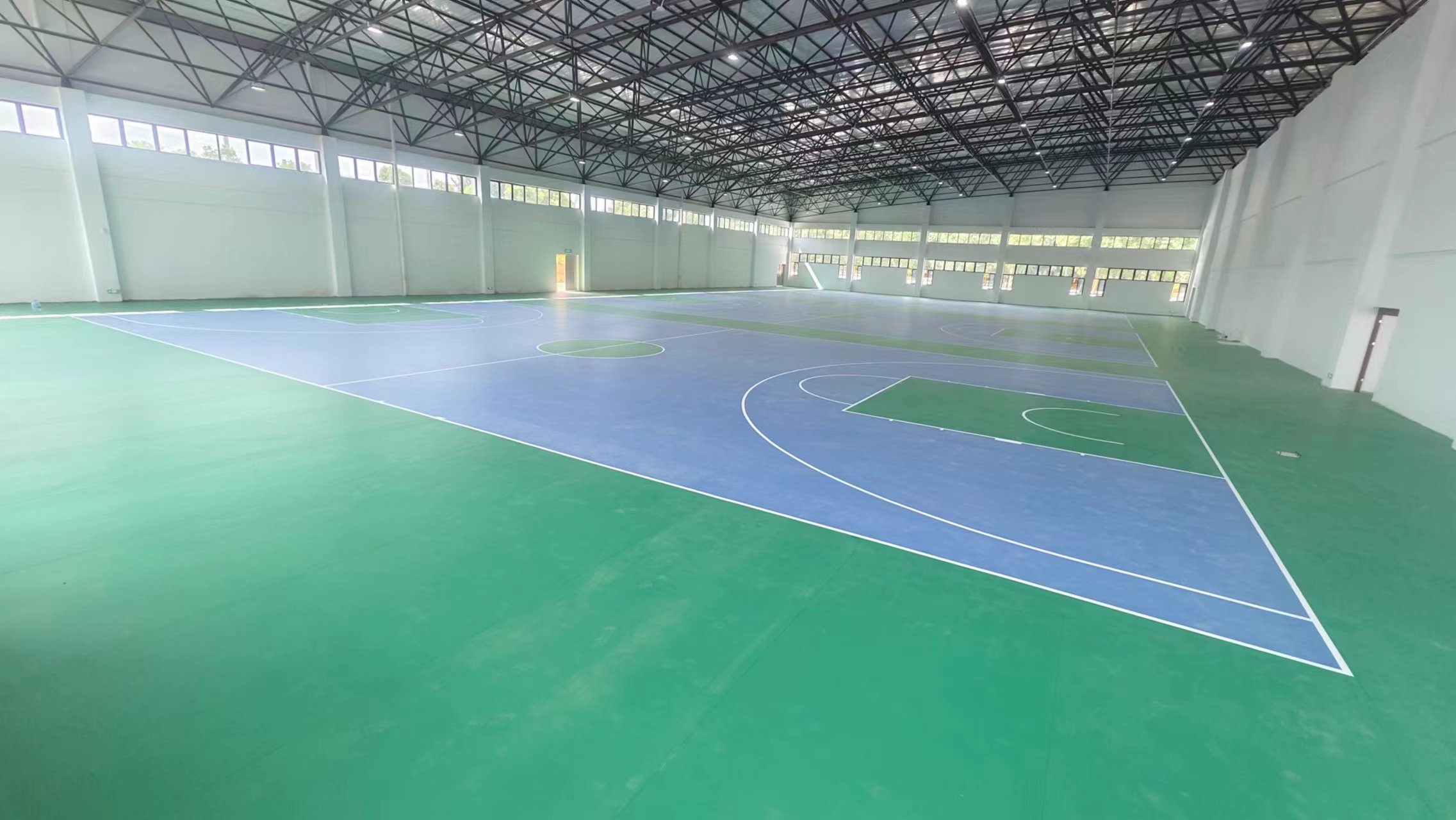 九瑞藍球場PVC地板.jpg