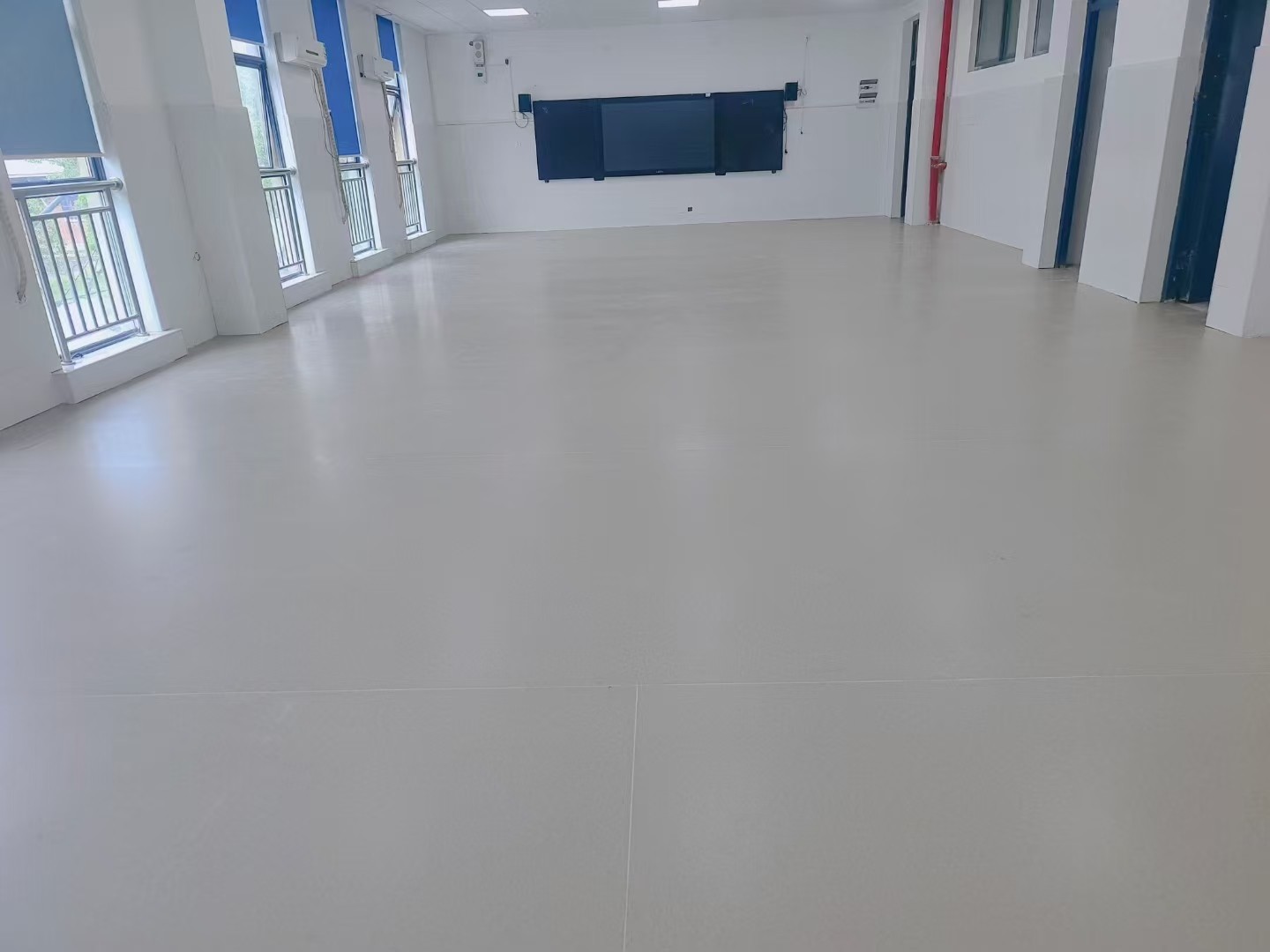 學校PVC塑膠地板案例圖.jpg