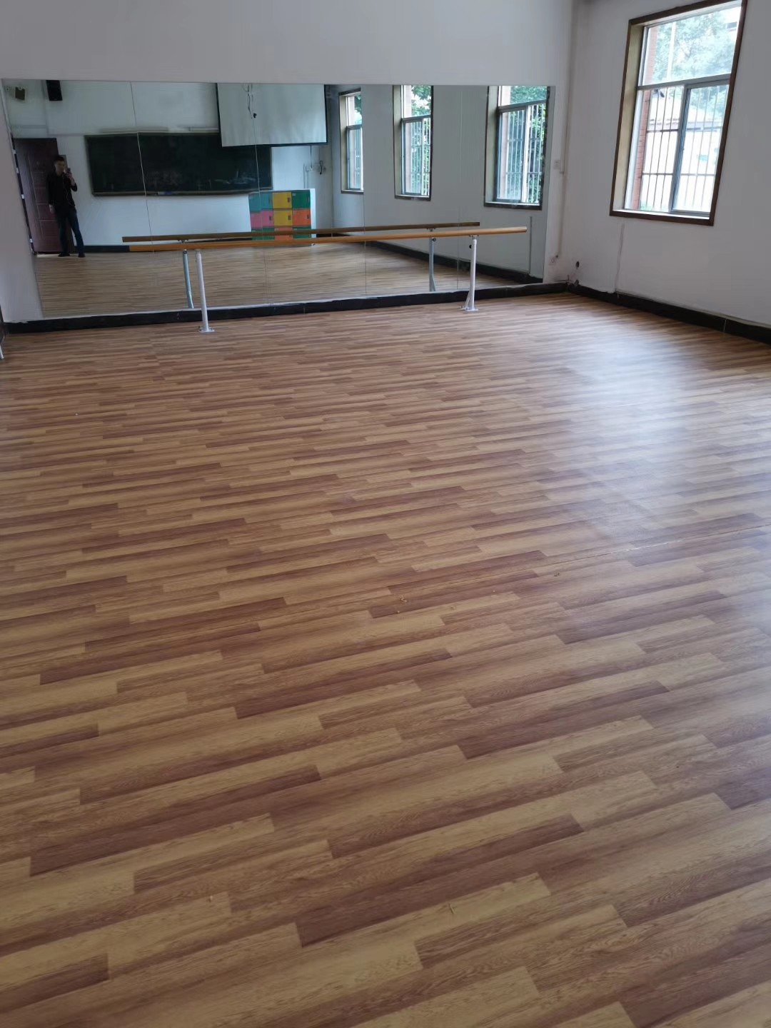 PVC地板冬季施工注意事項.jpg
