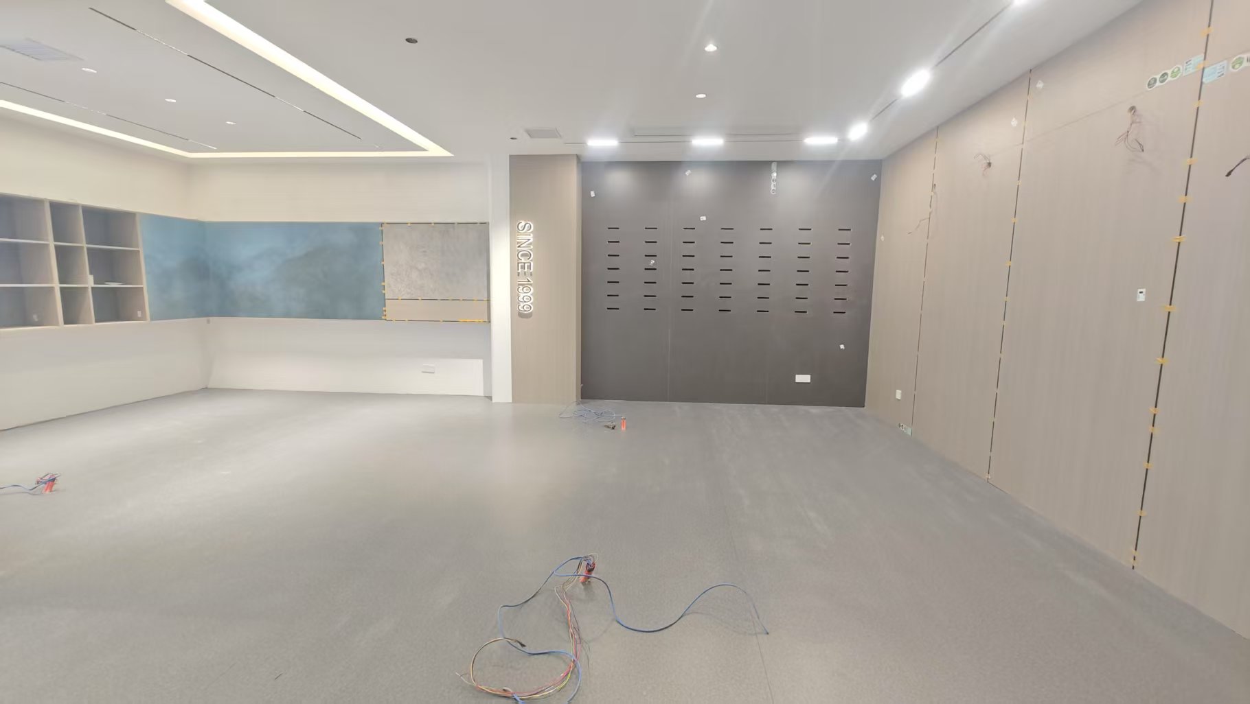 展廳PVC地板.jpg