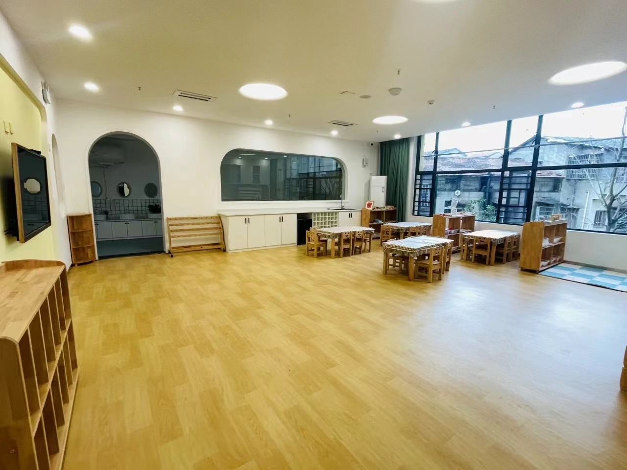 幼兒園木紋案例展示封面