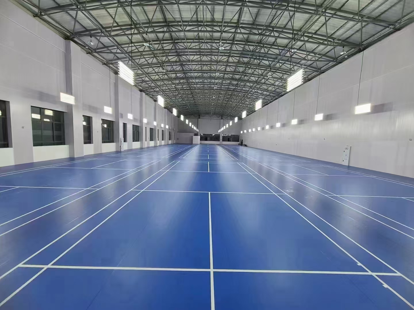 室內羽毛球場PVC運動地板工程案例展示封面